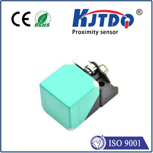 Inductive sensor NBB20-L3M-A2-C3-V1